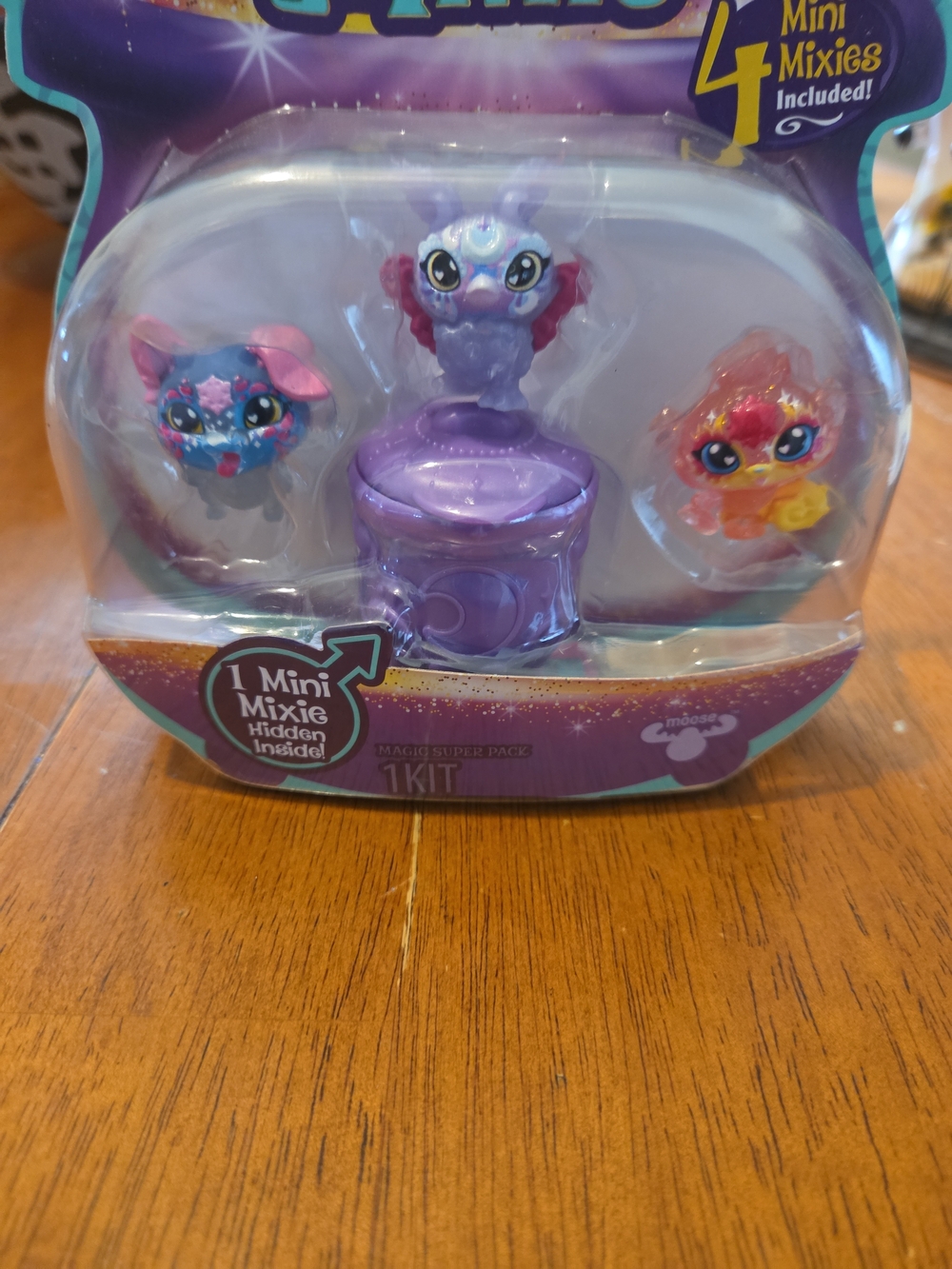 Magic Mixies Minis Shimmervese 4-Pack - Purple, Pink, Orange - Picture 2 of 7